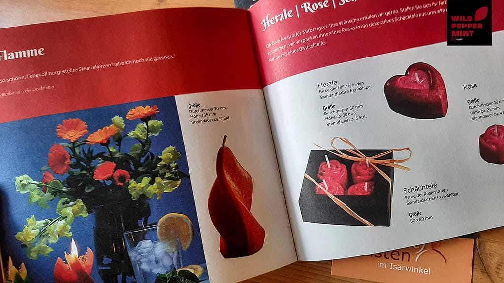 Produktbroschüre, handgemachte Stearinkerzen, die Farbe Rot im Corporate Design