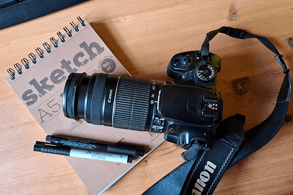Kreative Auszeit mit Sketchbook und Kamera