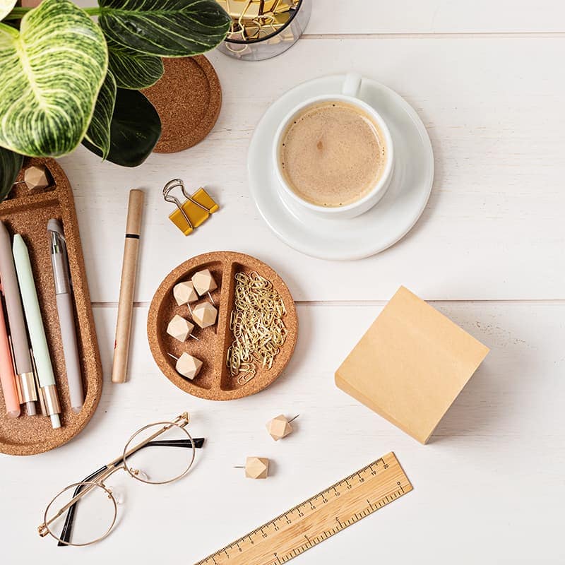 Feng-Shui natürliche Materialien, Holz, Schreibtisch